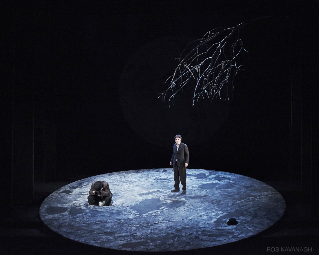 Perfomance image, Estragon and Vladimir